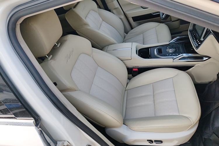 Used Zotye T700 2017 1.8T Dual-Clutch Prestige Model