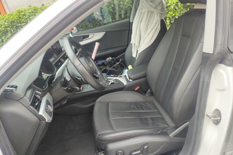 Used Audi A5 2019 Sportback 40 TFSI Fashion Model Left Front Seat