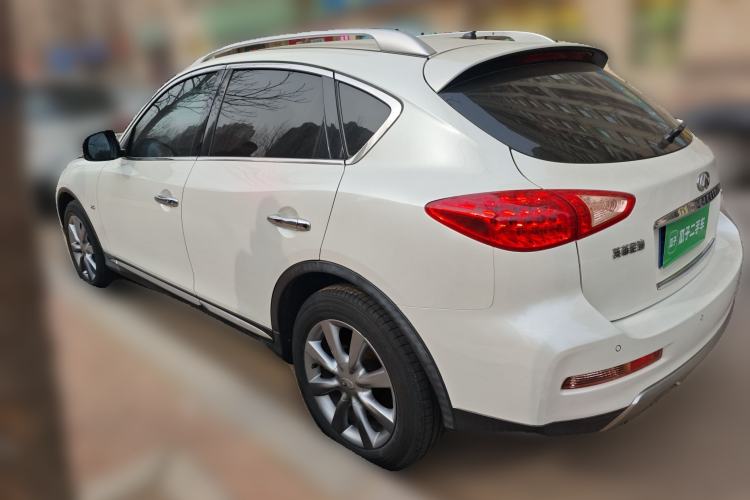Used Infiniti QX50 2015 2.5L Comfort Edition

