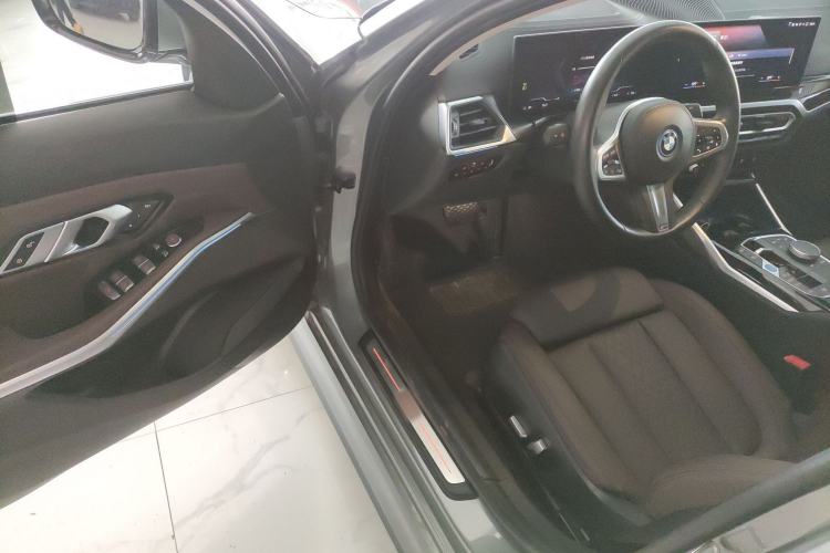 Used BMW i3 2022 eDrive 35 L
