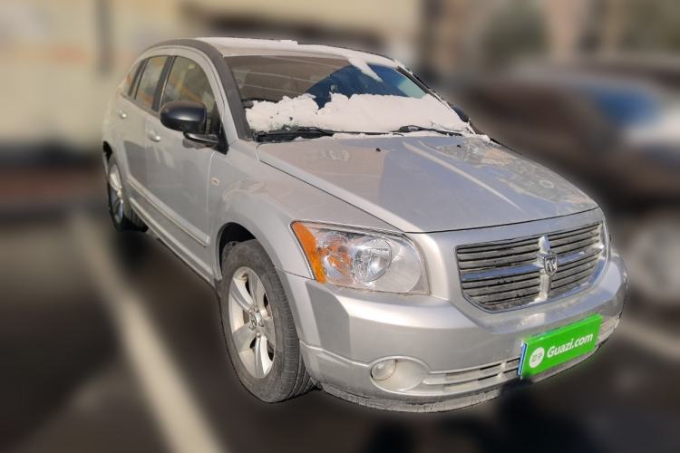 Used Dodge Caliber 2010 2.0 SXT Front Right 45 Deg