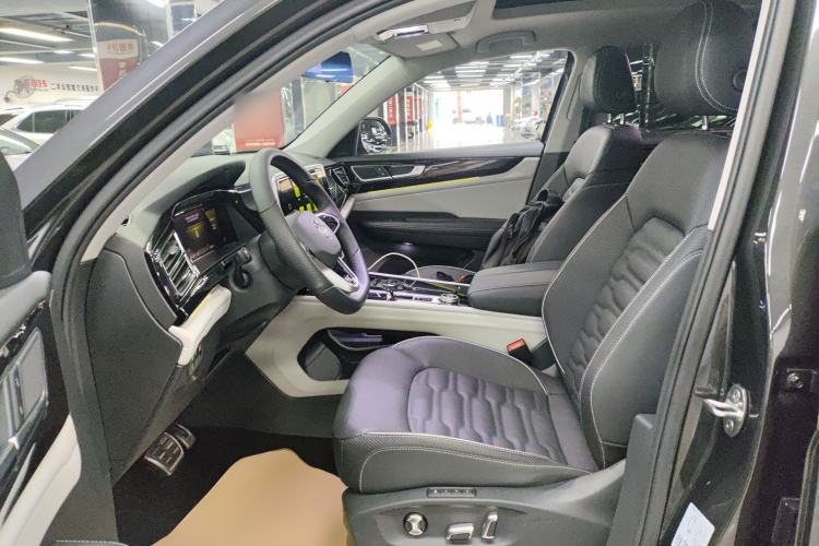 Used Volkswagen Teramont X 2021 530 V6 Four-Wheel Drive Prestige Luxury Edition Left Front Seat