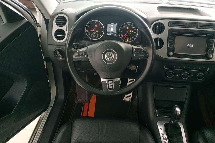 Used Volkswagen Tiguan L 2013 1.8 TSI Automatic All-Wheel Drive Luxury Model
