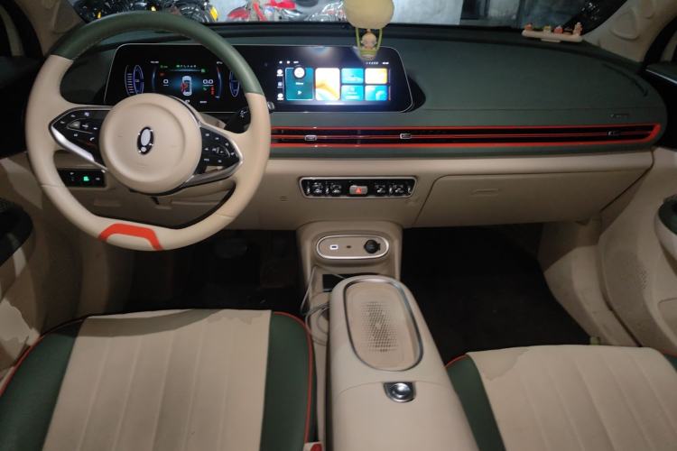 Used ORA Good Cat 2023 401 km Standard Range Luxury Version Ternary Lithium Center Console