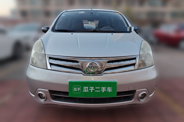 Used Nissan Livina 2010 Jingyue Edition 1.6L Manual All-Around Model Front