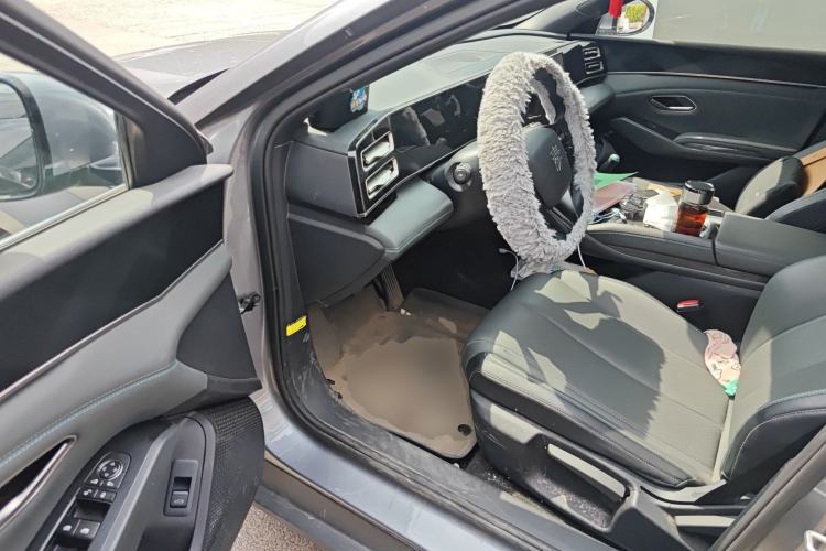 Used BYD Qin L 2024 DM-i 80KM Leading Model Driver Seat