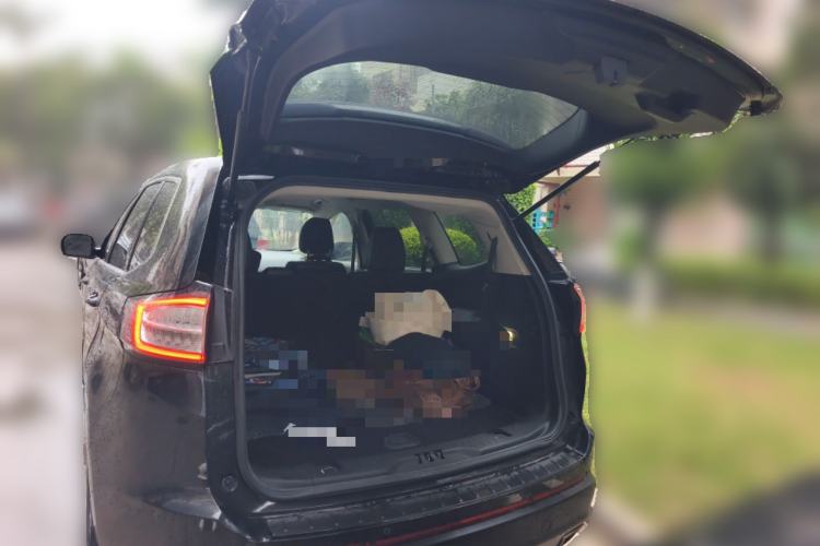 Used Ford Edge 2016 EcoBoost 245 Two-Wheel-Drive Platinum Edition 7-Seater
