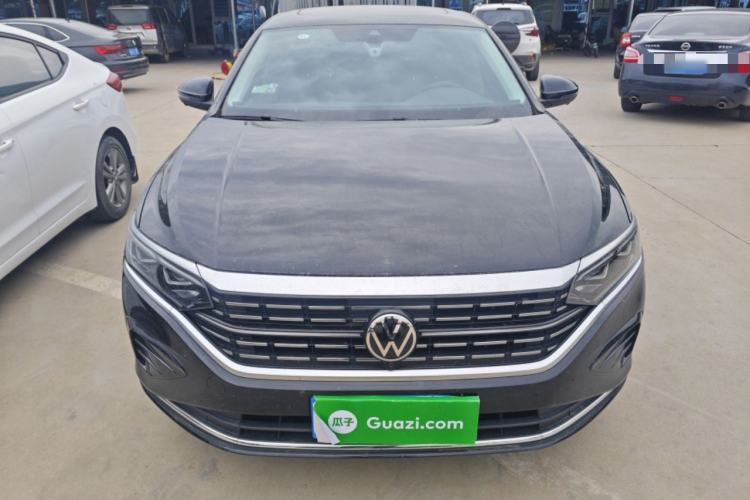 Used Volkswagen Passat 2025 Outstanding Model 380TSI Dragon Glory Edition
