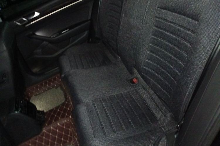 Used Volkswagen Magotan 2018 330TSI DSG Luxury Model Left Rear Seat