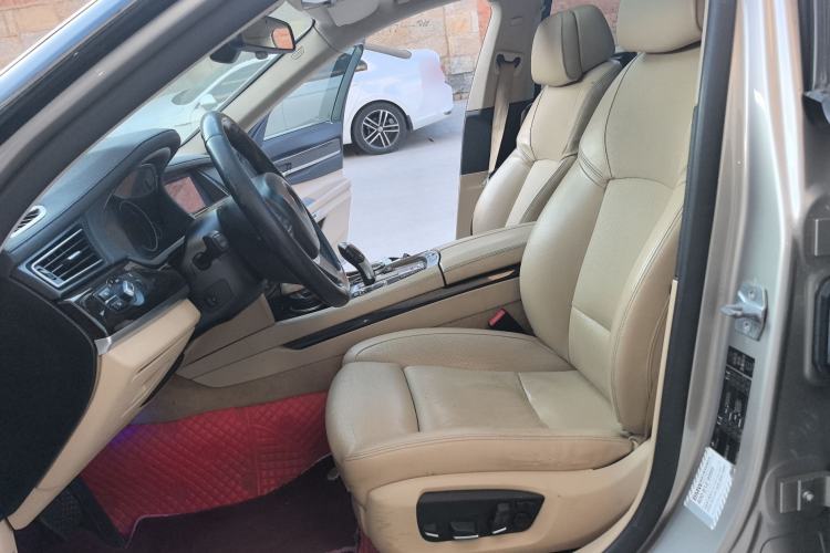 Used BMW 7 Series 2013 730Li Luxury Model
