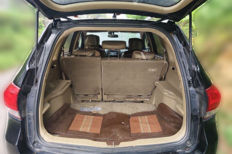 Used Haval H6 2011 2.0L Manual Two-Wheel Drive Elite Version Trunk