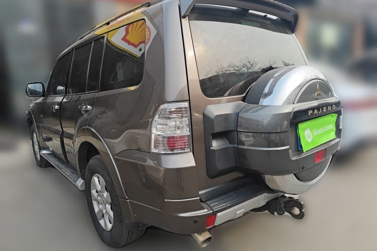 Used Mitsubishi Pajero 2015 3.0L Elite Plus Version China IV Standard