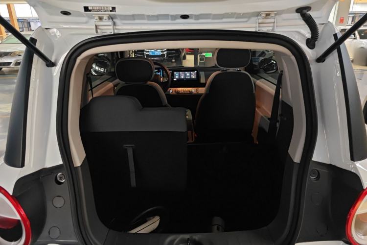 Used CHANGAN NEVO Lumin 2022 210km Sweet Edition Trunk