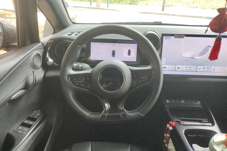 Used BYD Dolphin 2025 Intelligent Driving Version 410 km Fashion Edition Steering Wheel