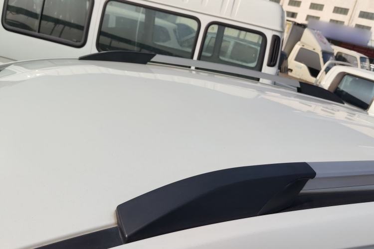 Used Chevrolet Trax 2014 1.4T Manual Two-Wheel Drive Comfort Model Roof