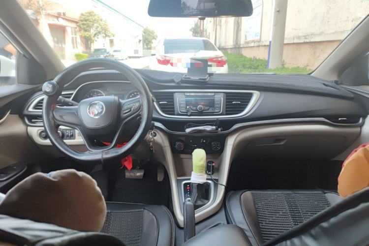 Used Buick GT 2017 15N Automatic Elite Version Center Console