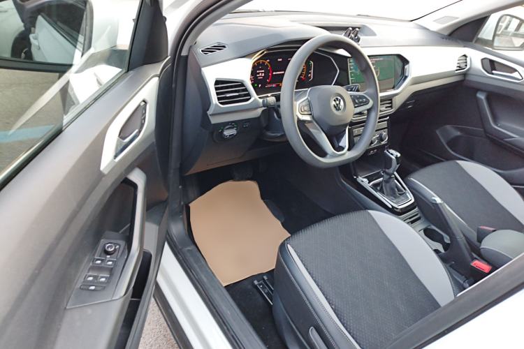 Used Volkswagen Tacqua 2023 200TSI DSG Joy-Connect Edition