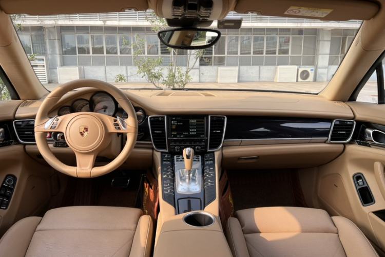 Used Porsche Panamera 2014 Panamera 4S Executive 3.0T Interior 5