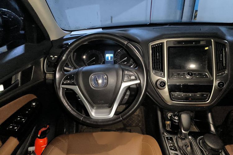 Used CHANGAN CS95 2017 2.0T Two-Wheel Drive Zhitu Edition