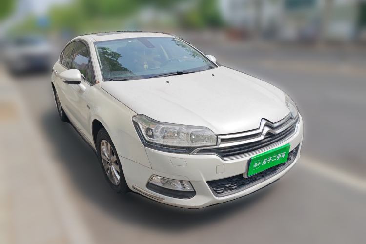 Used Citroen C5 2014 1.6T Automatic Luxury Model Front Right 45 Deg