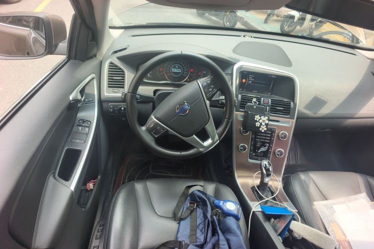 Used Volvo XC60 2017 T5 Smart Upgrade Edition Steering Wheel