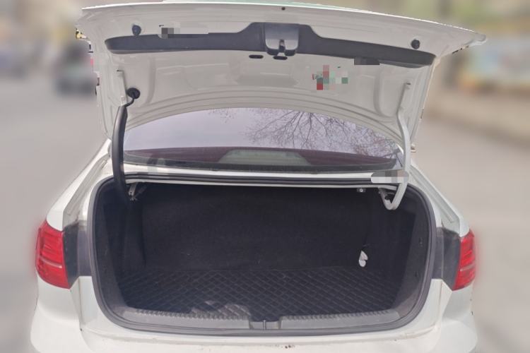 Used Volkswagen Sagitar 2017 1.6L Automatic Comfort Model Trunk