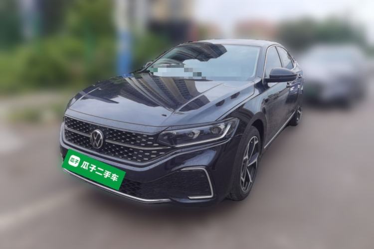 Used Volkswagen Passat 2025 Outstanding Model 330TSI Starry Elite Edition