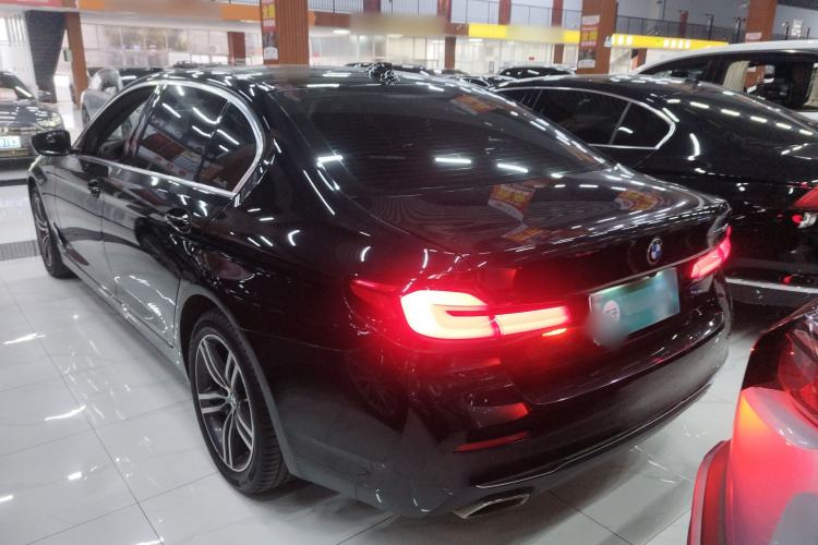 Used BMW 5 Series 2022 Second Facelift 530Li Leading Edition Luxury Package Rear Left 45 Deg