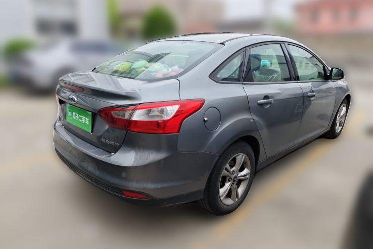 Used Ford Focus 2012 Sedan 1.6L Automatic Fashion Edition