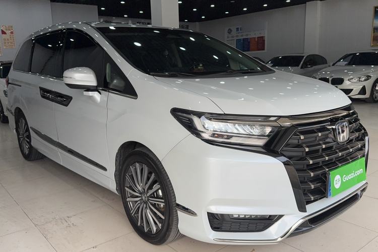 Used Honda Elysion 2024 2.0L eHEV Luxury Edition
