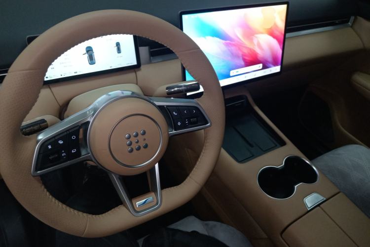 Used Landian E5 PLUS 2026 Model, 165km Long-Range First-Adoption Edition Max, 7-seater