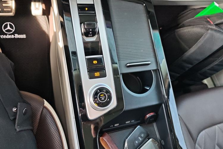 Used Volkswagen Tavendor 2023 380TSI Four-Wheel Drive R-Line Cruise Edition
