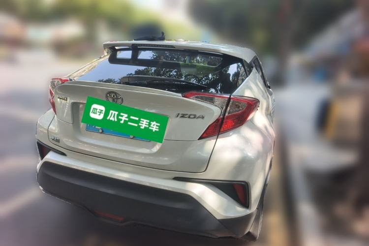 Used Toyota IZOA 2018 2.0L Yichi Version China VI Standard
