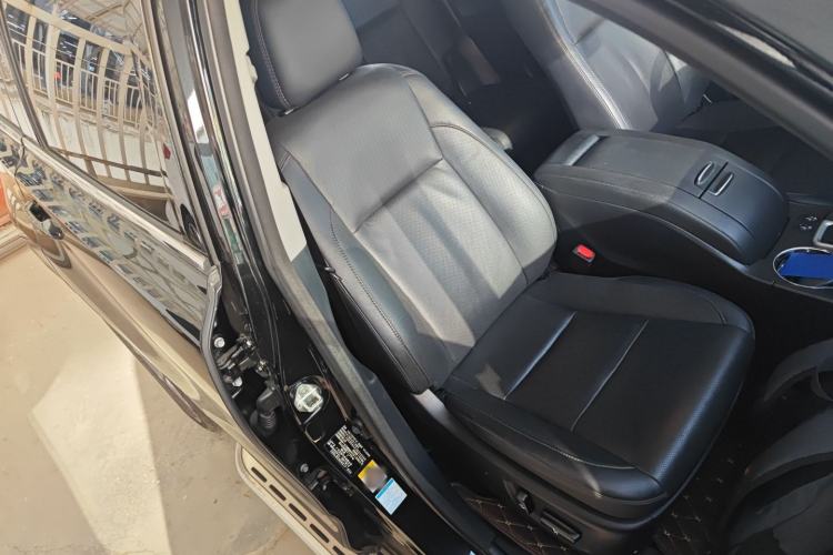 Used Toyota Highlander 2018 2.0T Four-Wheel Drive Luxury Edition 7 Seats China V Emission Standard
