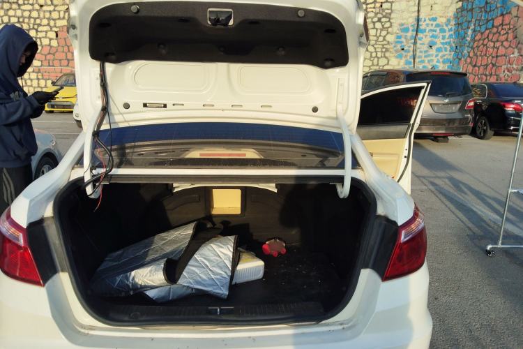 Used CHANGAN Eado 2015 1.6L Manual Luxury Model China V Standard Trunk