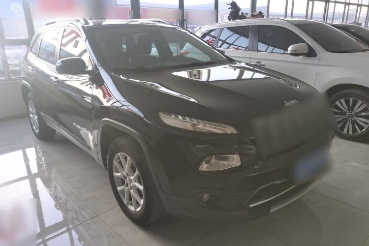 Used Jeep Cherokee 2016 2.4L Professional Smart Version