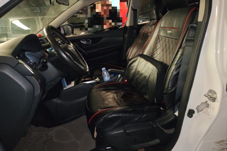 Used Nissan Qashqai 2016 2.0L CVT Elite Edition Left Front Seat