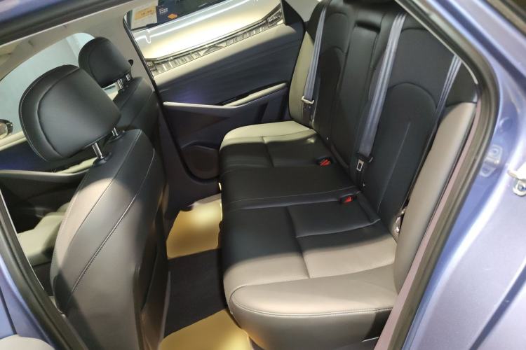 Used Nissan N6 2026 Model 180 Max Left Rear Seat