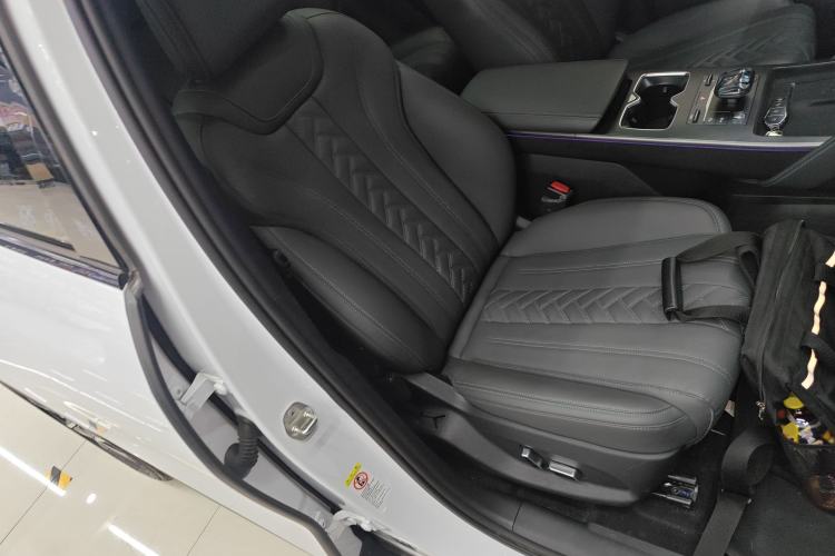 Used BYD Song L DM-i 2025 Intelligent Driving Version 160 km Beyond-Range Type