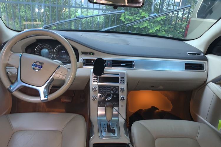 Used Volvo S80L 2011 2.0T ZhiShang Version