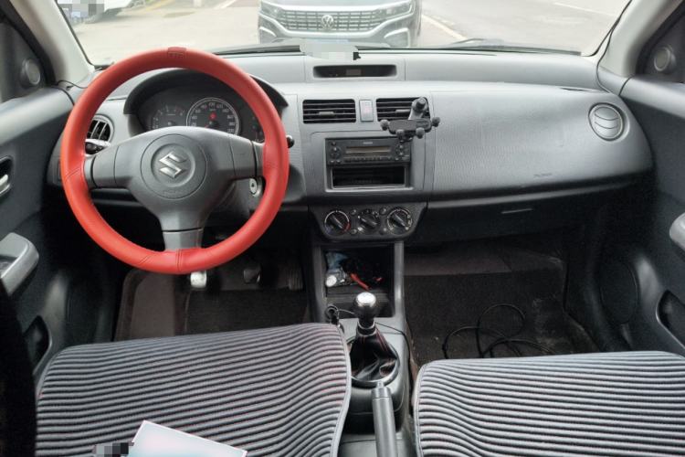 Used Suzuki Swift 2012 1.3L Manual Value Edition Center Console