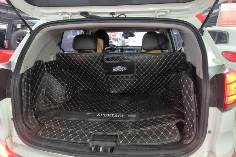 Used Kia Sportage R 2015 2.0L Automatic Two-Wheel Drive DLX Model
