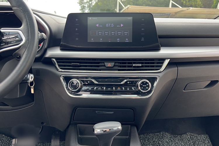 Used Soueast DX5 2019 1.5T CVT Luxury Model