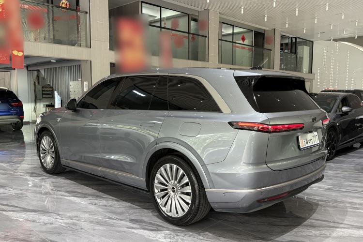 Used ONVO Luxeed L90 2025 Model—Ultra Six-Seater Version
