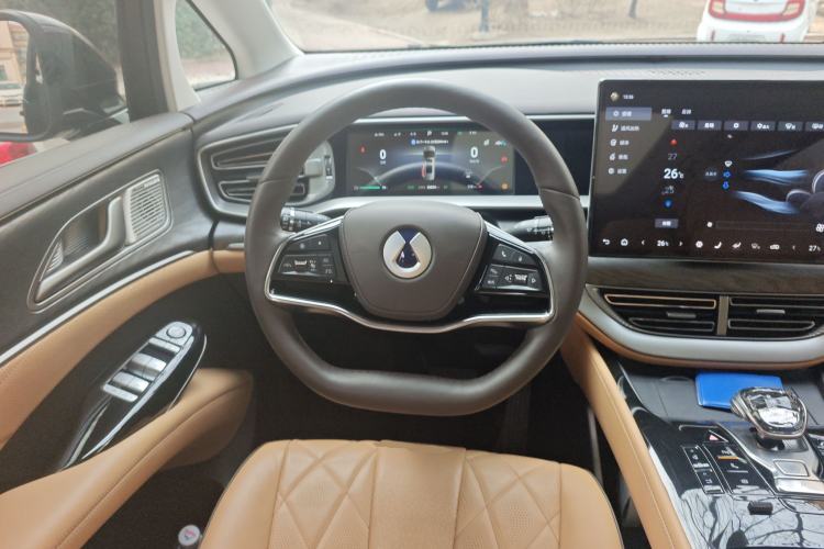 Used Denza D9 2024 DM-i 1050 Luxury Model