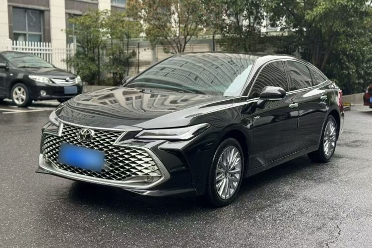 Used Toyota Avalon 2024 Dual-Engine 2.5L XLE Premium Edition Exterior 1