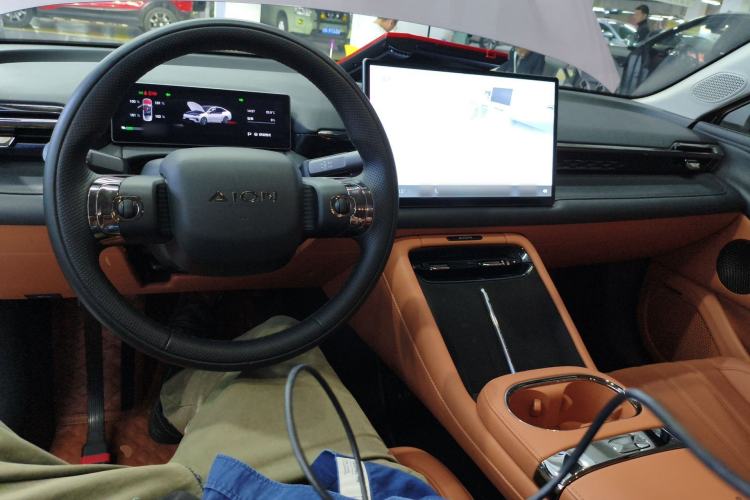 Used AION RT 2025 650 LiDAR Edition Center Console