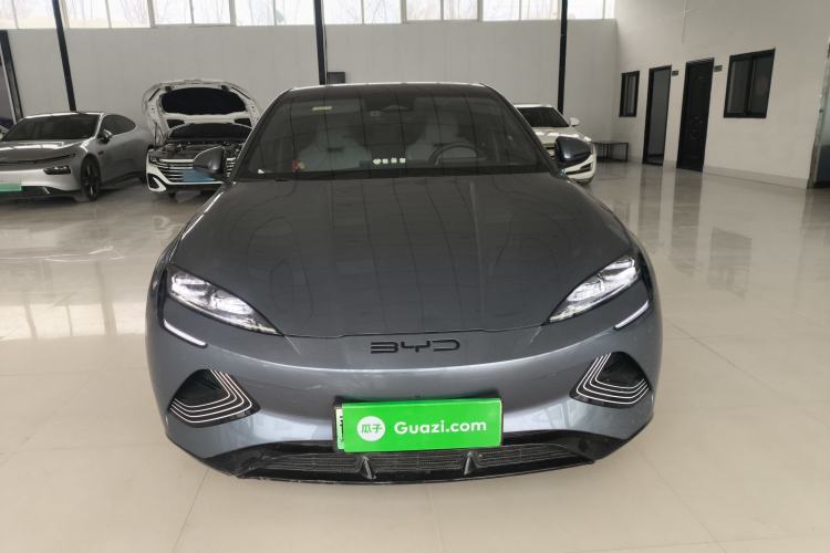 Used BYD Seal 2022 650 km All-Wheel-Drive Performance Version
