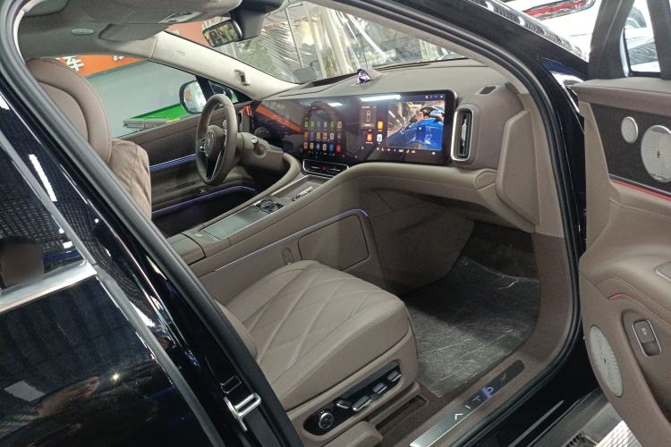 Used Hima AITO M9 2025 Extended-Range Ultra Version 52 kWh 6-Seater
