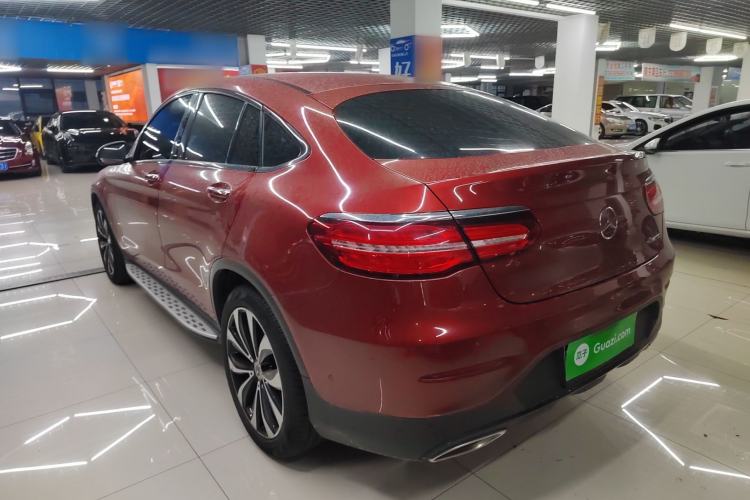 Used Mercedes-Benz GLC Coupe 2019 Facelift GLC 260 4MATIC Coupe SUV Exterior 2